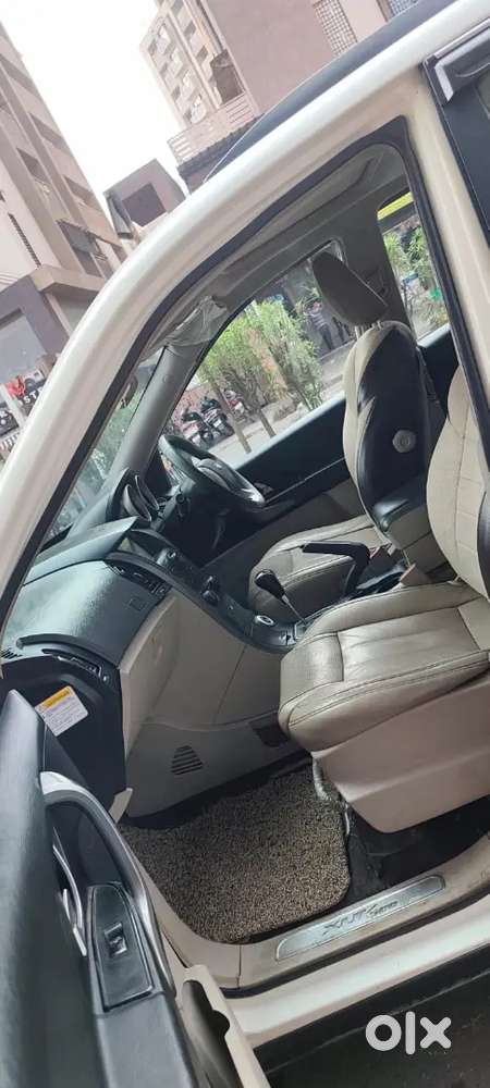 Mahindra Xuv500 2017 Diesel 76000 Km Driven