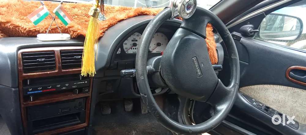 Maruti Suzuki Esteem 2004