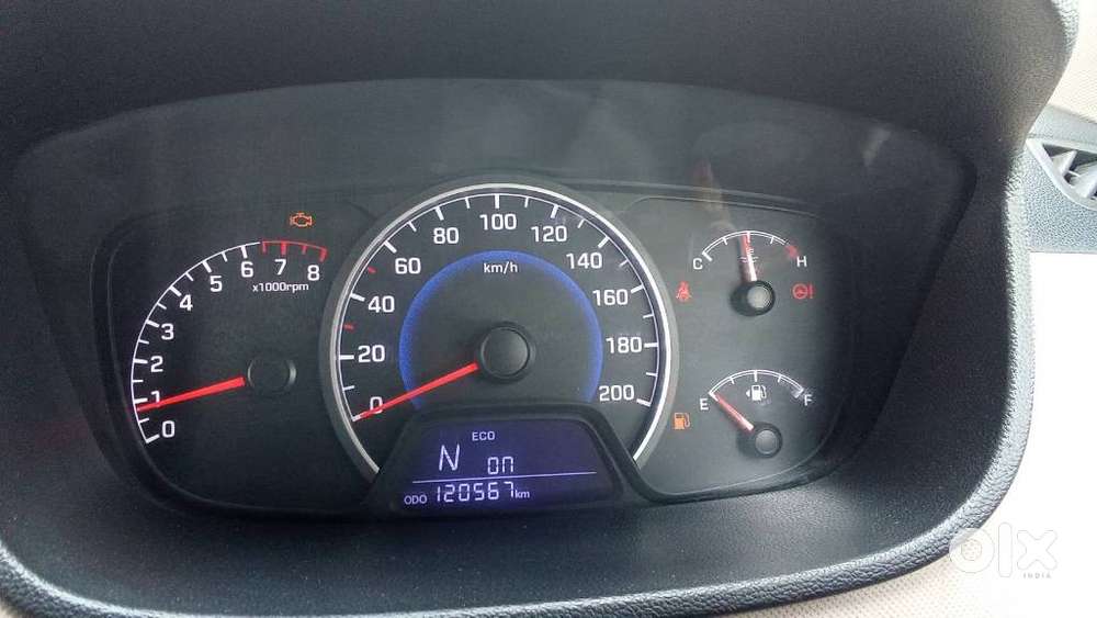 Hyundai Grand I10 Sportz (o) 1.2 At Vtvt, 2017, Petrol