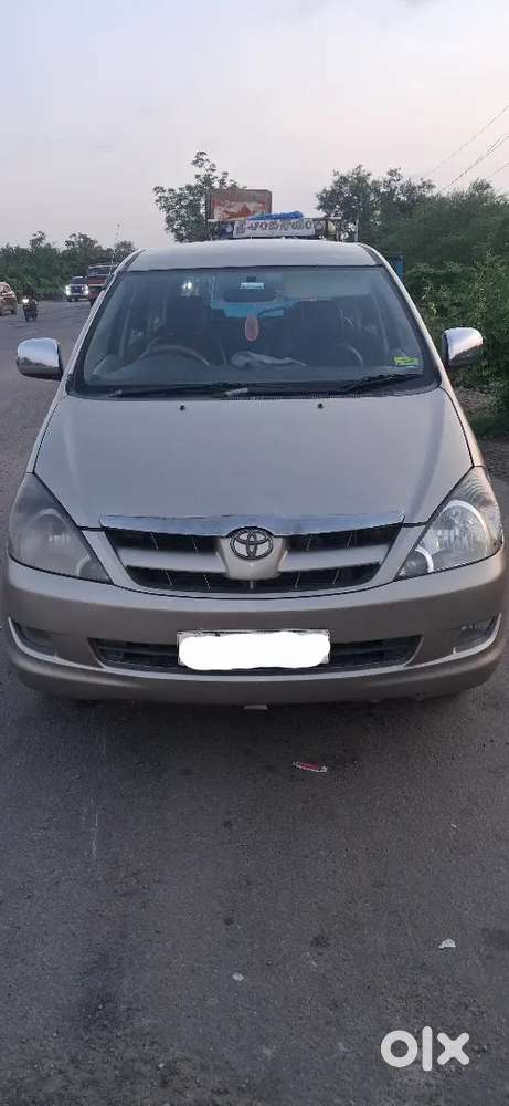 Toyota Innova 2008 Diesel 280000 Km Driven