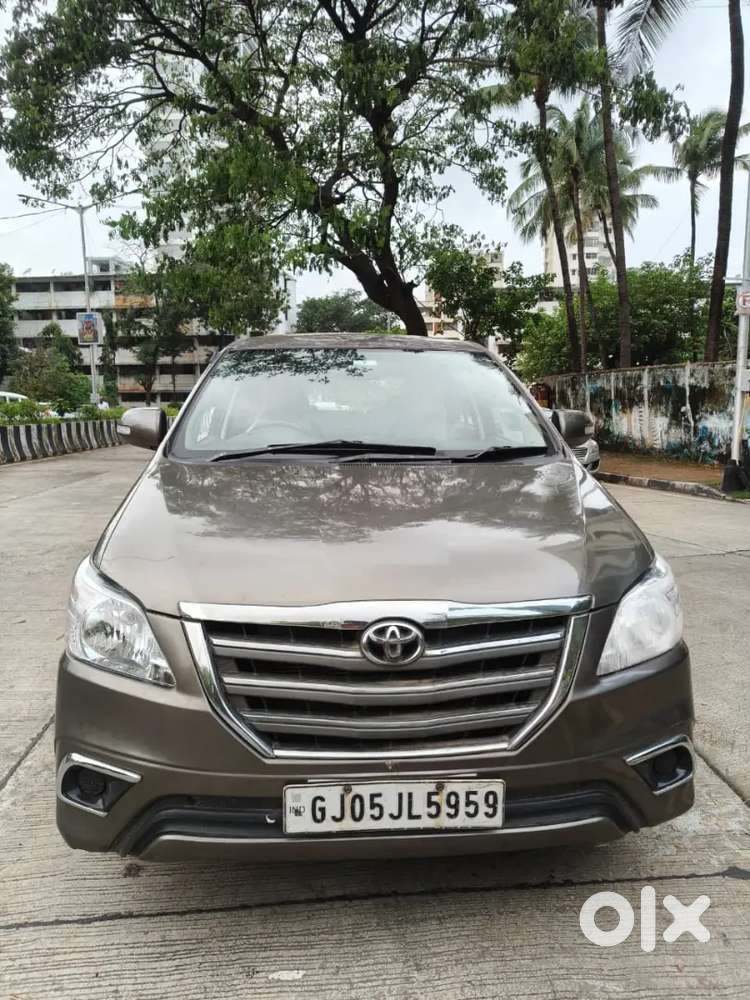 Toyota Innova V Diesel 2015