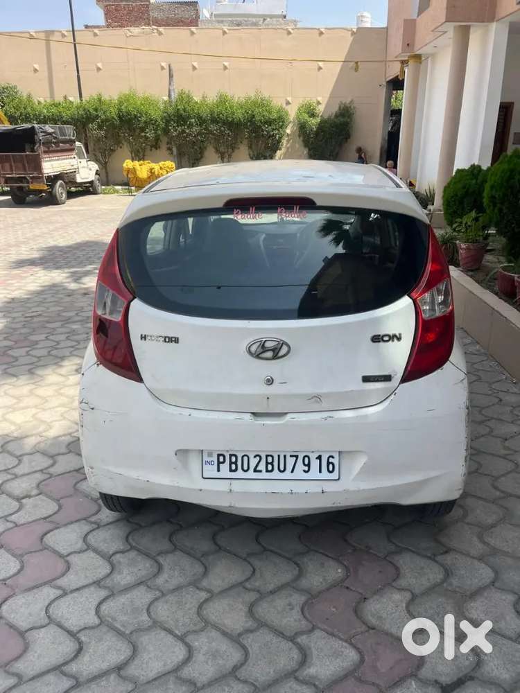 Hyundai Eon 2012 Petrol Well Maintained