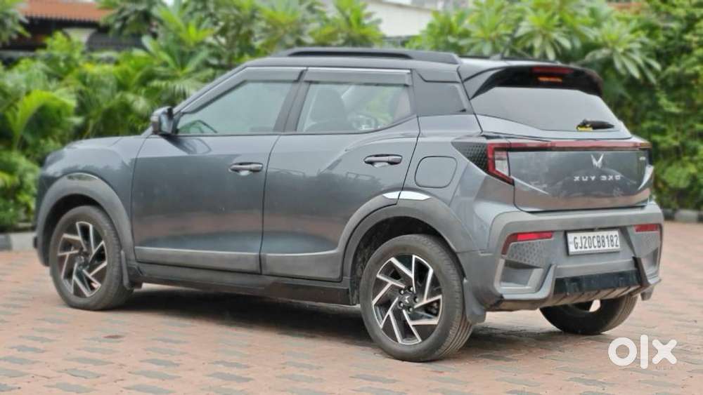 Mahindra Xuv 3xo Ax7l Diesel Mt, 2024, Diesel