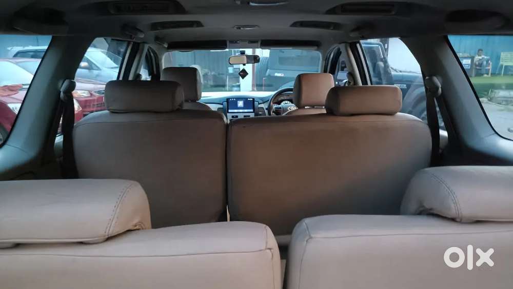 Toyota Innova 2.5 V Diesel Model 2013
