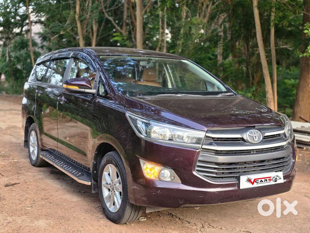 Toyota Innova Crysta 2.4 G Mt, 2017, Diesel
