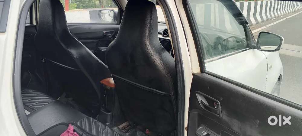 Maruti Suzuki Swift Lxi 2019