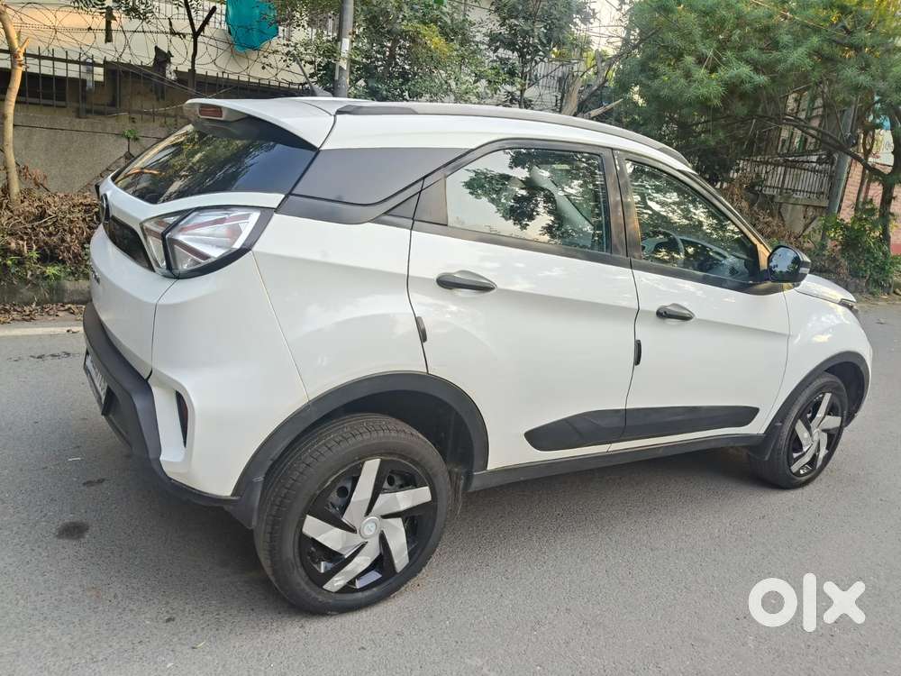 Tata Nexon 1.5 Revotorq Xm (s), 2022, Diesel