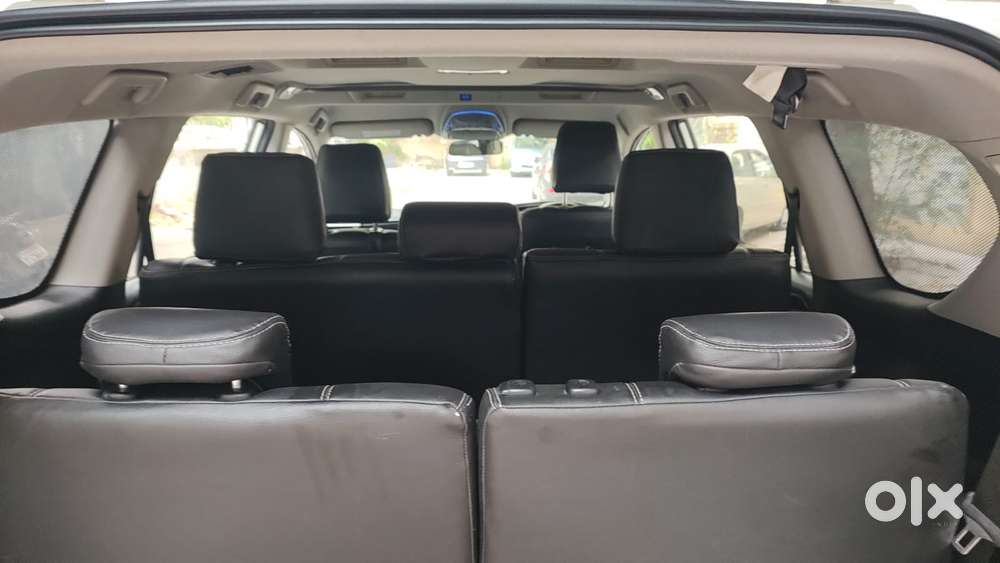 Toyota Innova Crysta 2.4 V 8 Str, 2017, Diesel