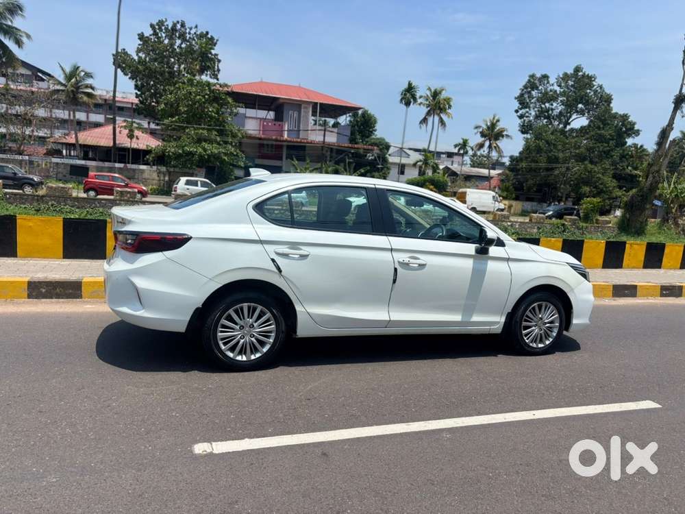 Honda City V At Petrol 2021