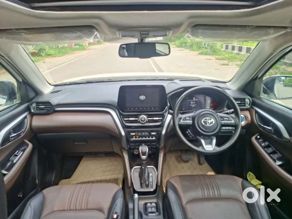 Toyota Urban Cruiser Hyryder 1.5 V Hybrid, 2024, Petrol