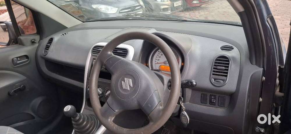 Maruti Suzuki Ritz Lxi, 2011, Petrol