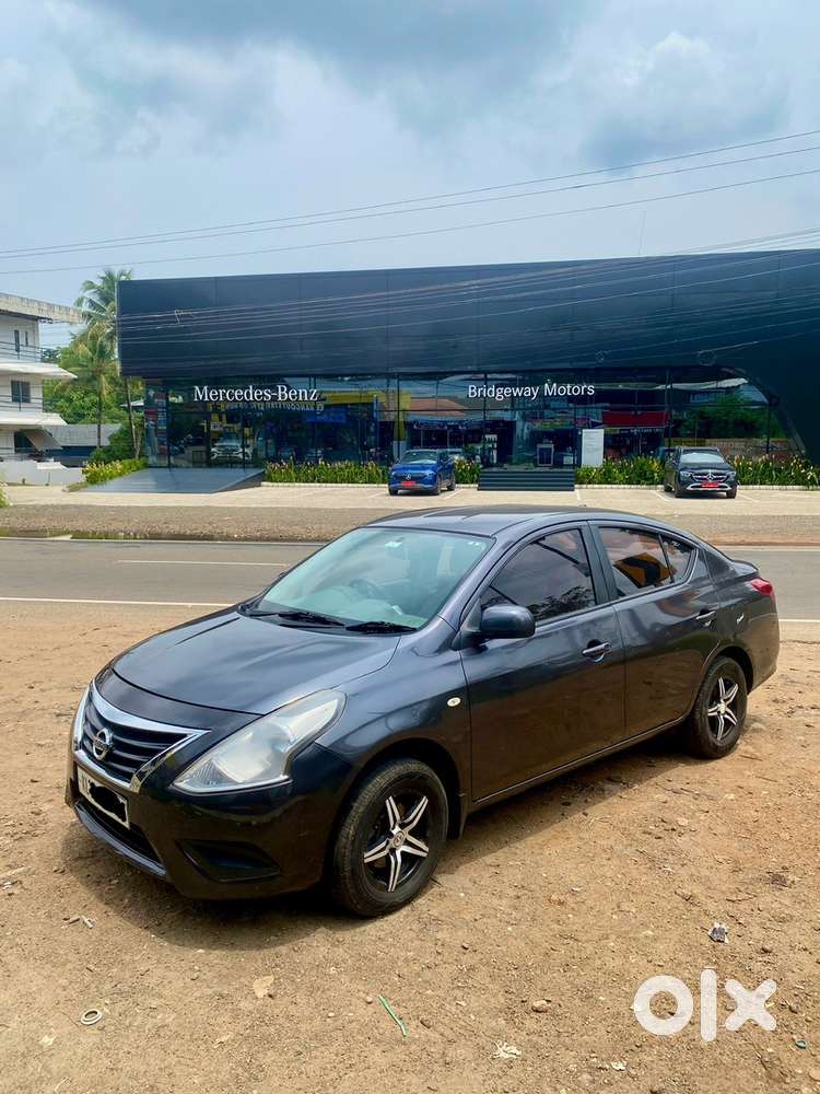 Nissan Sunny Petrol 2015