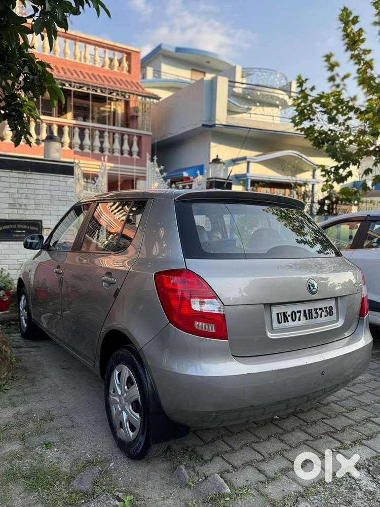 Skoda Fabia Petrol Manual 2011