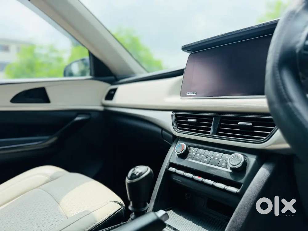 Mahindra Xuv700 Diesel Manual 2023 Variant