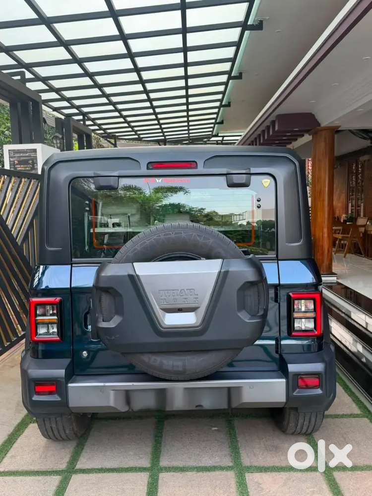 Mahindra Thar Roxx Petrol 2025