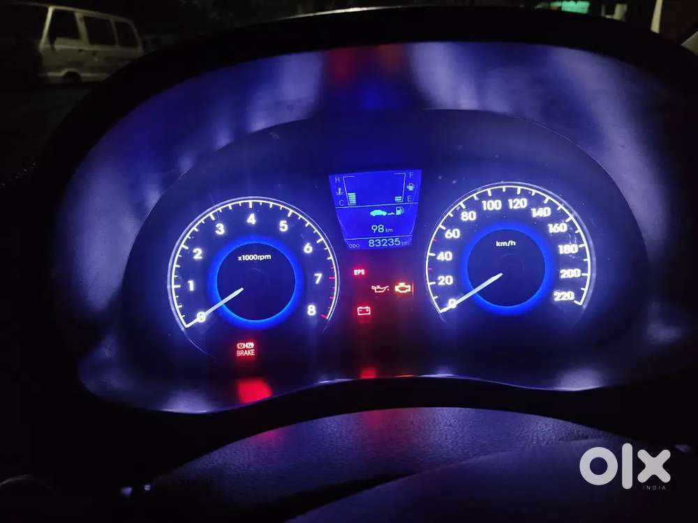 Hyundai Fluidic Verna 2014 Petrol 83500 Km Driven