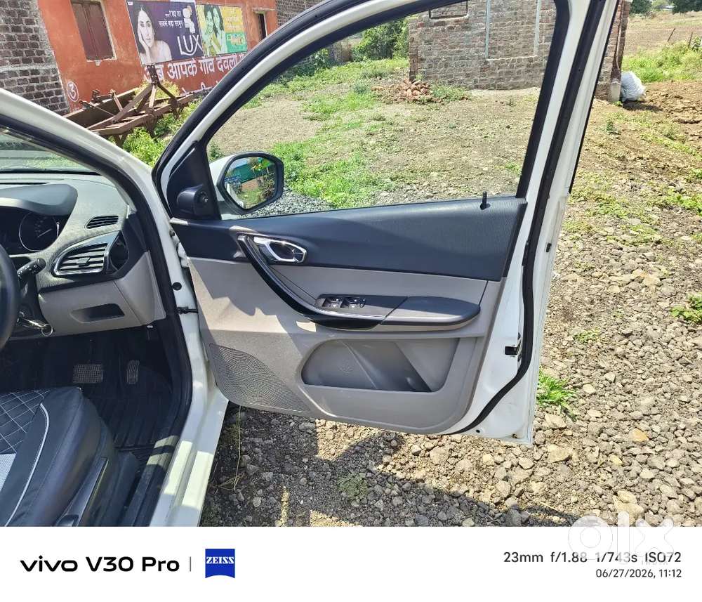 Tata Tiago Revotron 2018