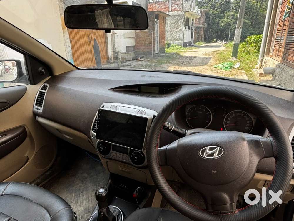 Hyundai I20 Cng & Hybrids 75000 Km Driven