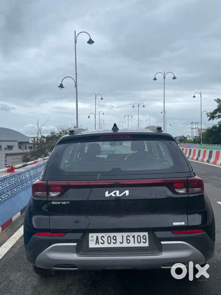 Kia Sonet Petrol 2023