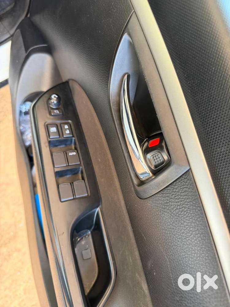 Maruti Suzuki Swift 2015 Petrol 84000 Km Driven