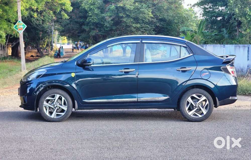 Hyundai Aura Petrol 2022 Company Service Record