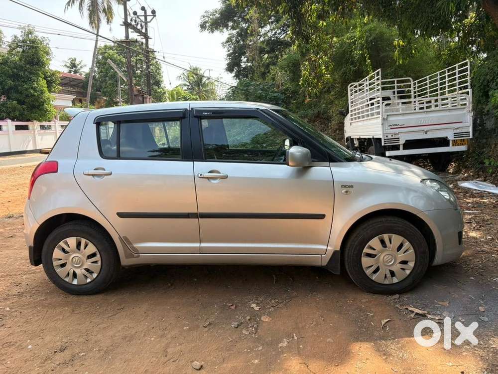 Maruti Suzuki Swift 2010 Diesel 61000 Km Driven