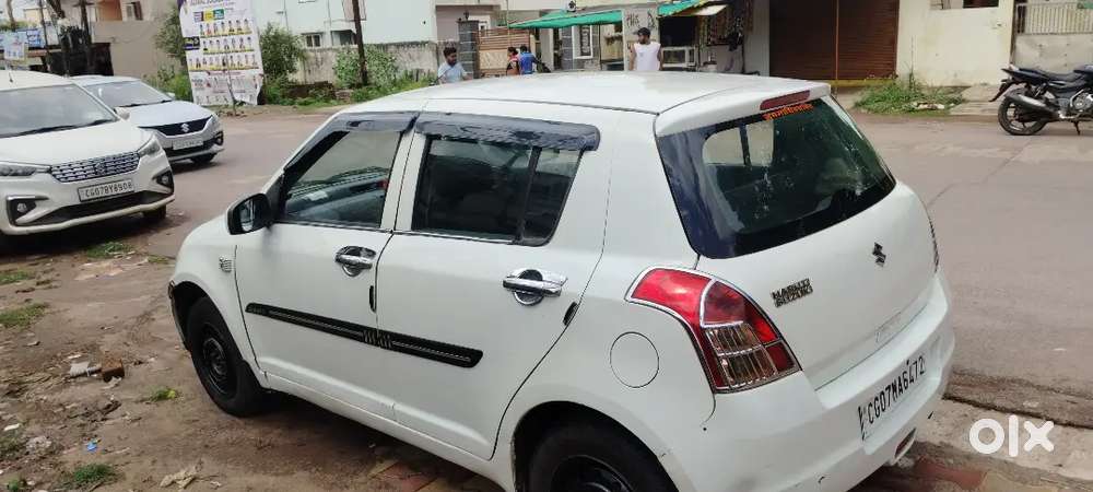 Maruti Suzuki Swift Petrol 2010