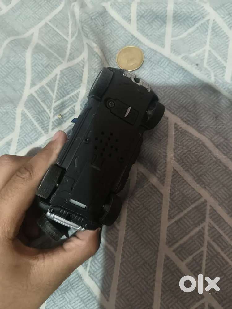 Model Car Defender Toy (i Will Give In 280rs)