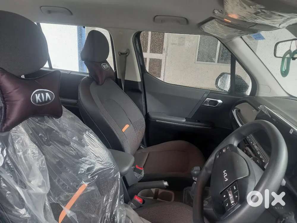 Kia Syros 2025 Petrol 9700 Km Driven
