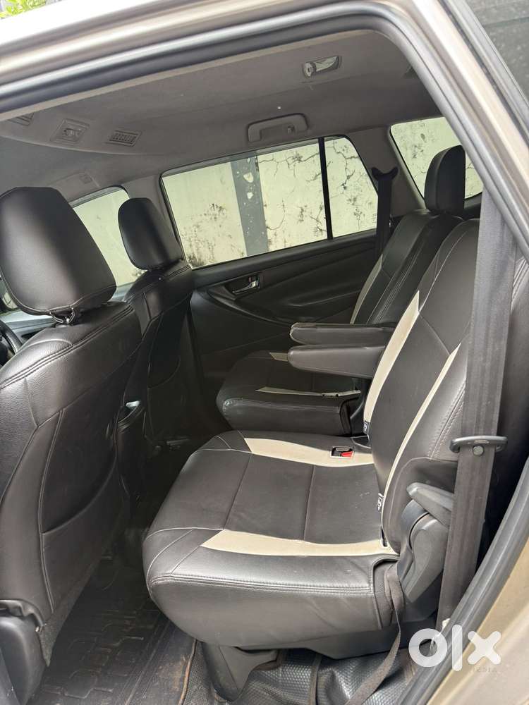 Toyota Innova Crysta 2.4 G Mt, 2016, Diesel