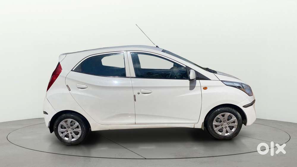 Hyundai Eon 0.8 Magna Plus Airbag, 2017, Petrol