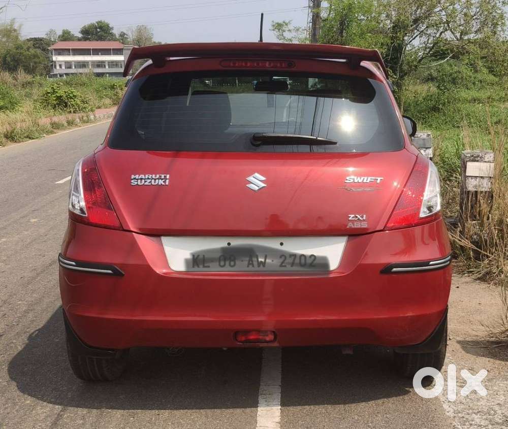 Maruti Suzuki Swift Vvt Zxi, 2011, Petrol