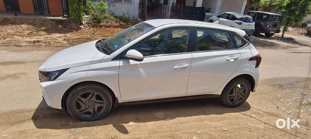 Hyundai I20 Sportz 1.2 Ivt, 2022, Petrol