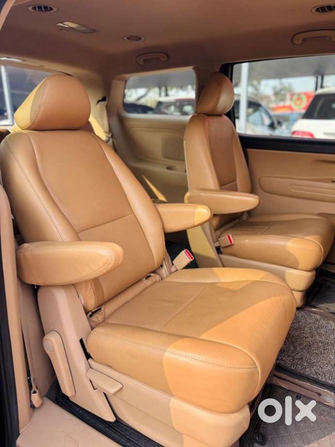 Kia Carnival Premium, 2020, Diesel