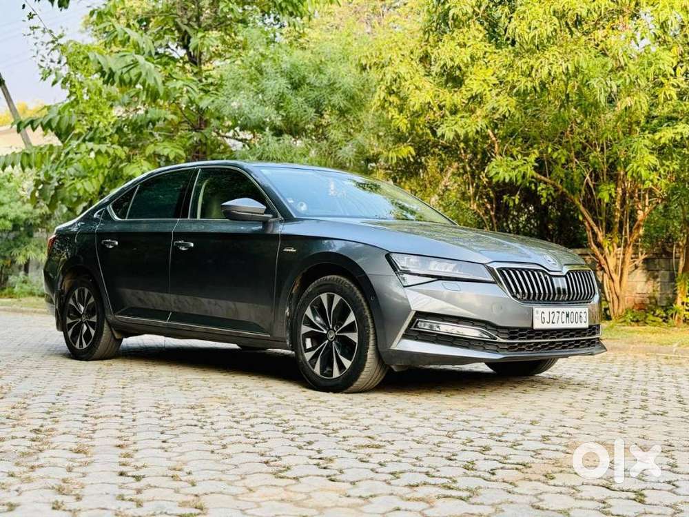Skoda Superb 2.0 Tsi At L&k, 2022, Petrol