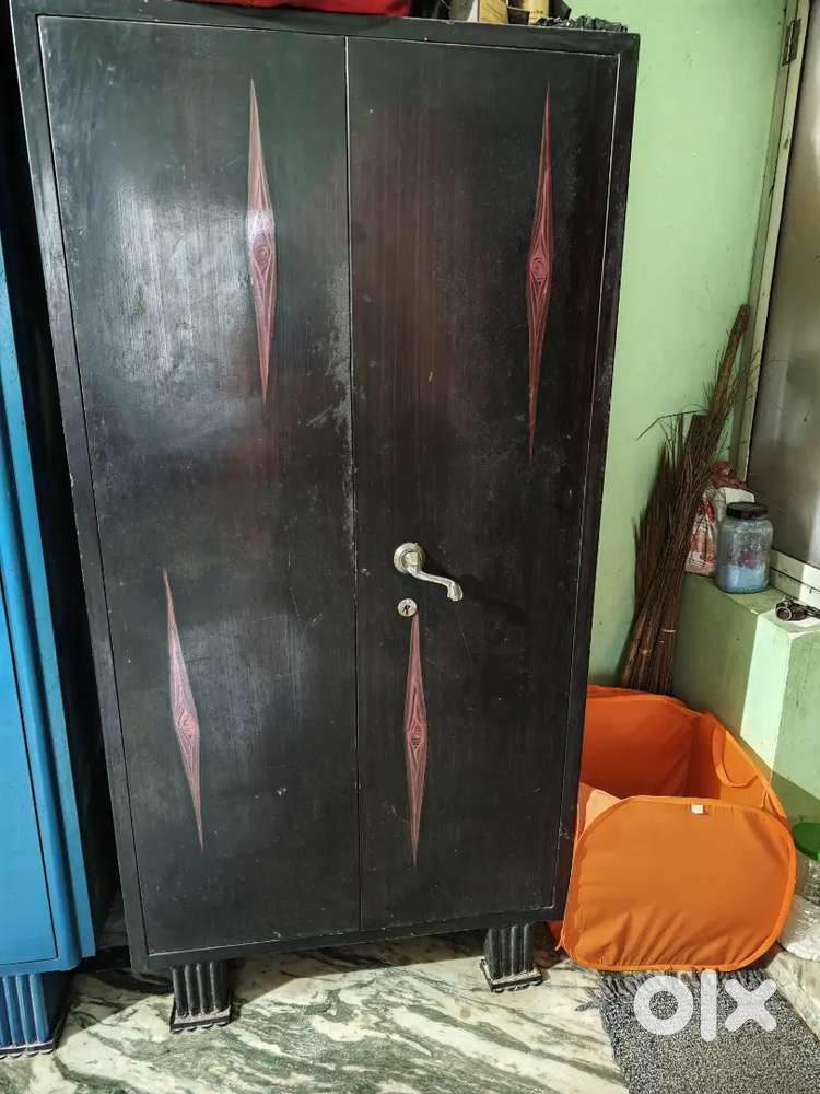 Almirah with shelf