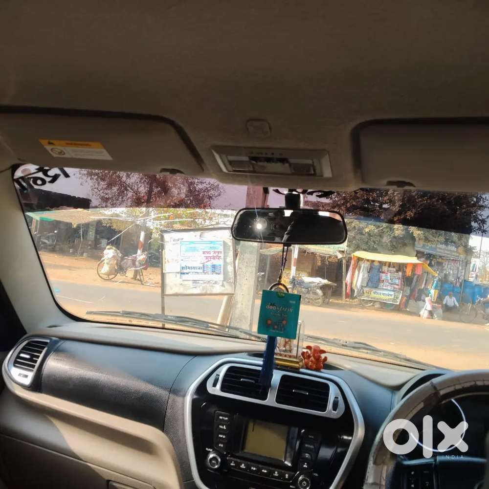 Mahindra Tuv 300 2016 Diesel Well Maintained