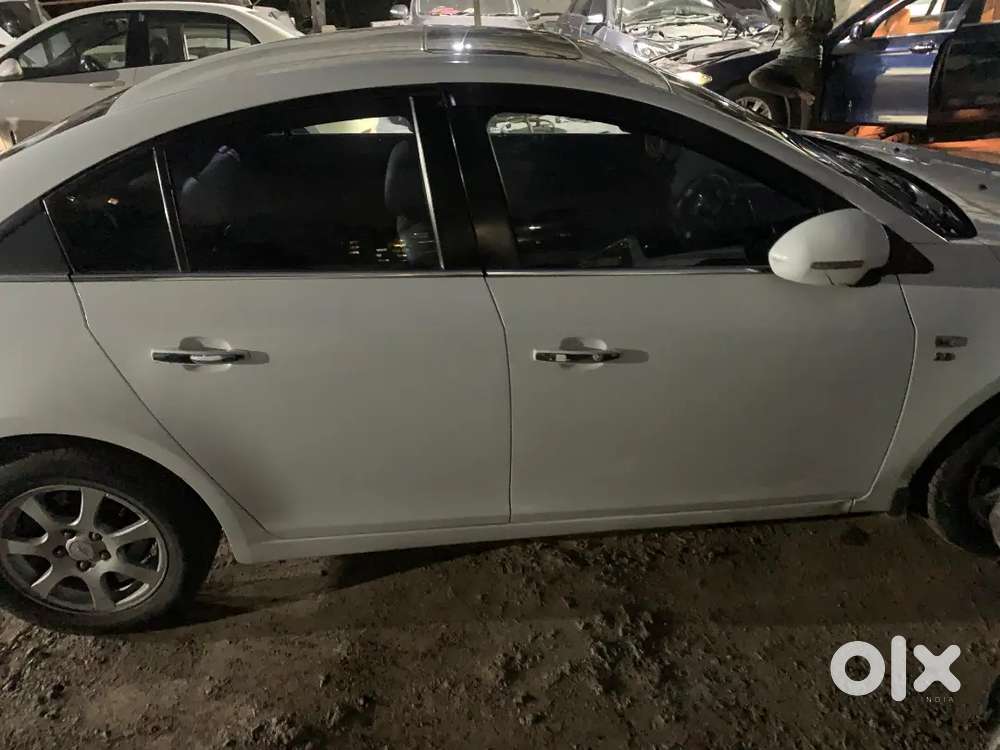 Chevrolet Cruze 2011 Diesel 95000 Km Driven