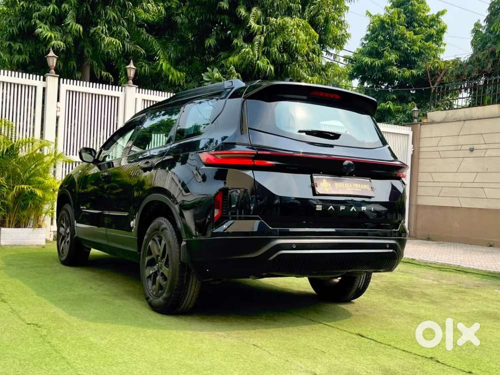 Tata Safari Pure Plus S Dark Edition, 2024, Diesel