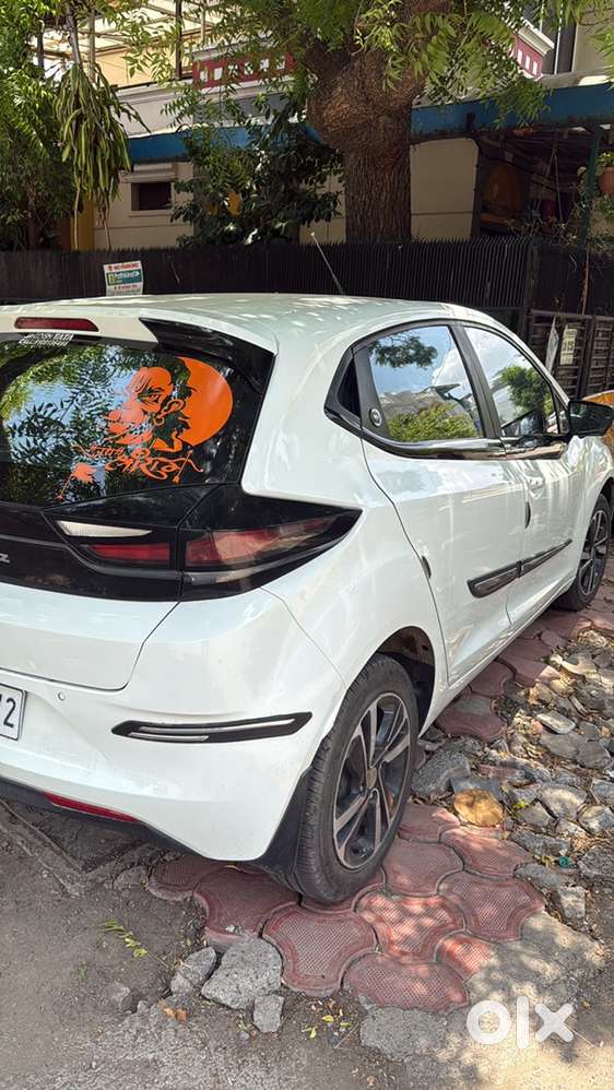 Tata Altroz Petrol 2023
