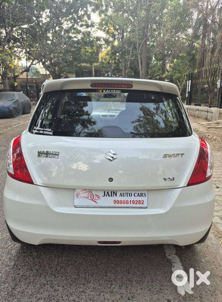 Maruti Suzuki Swift Vxi, 2017, Petrol