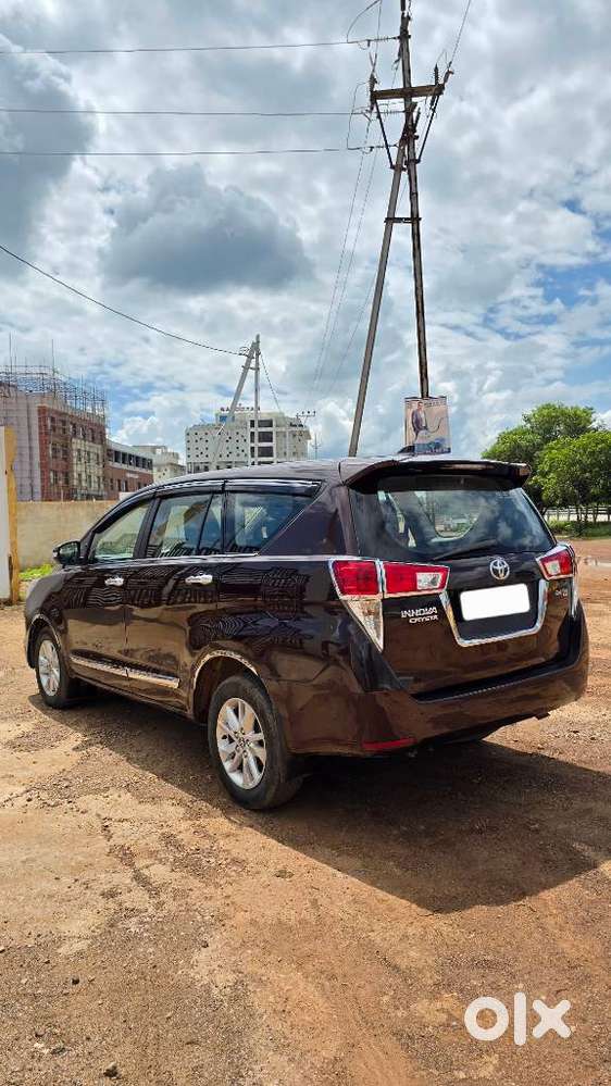 Toyota Innova Crysta 2.4 V, 2016, Diesel