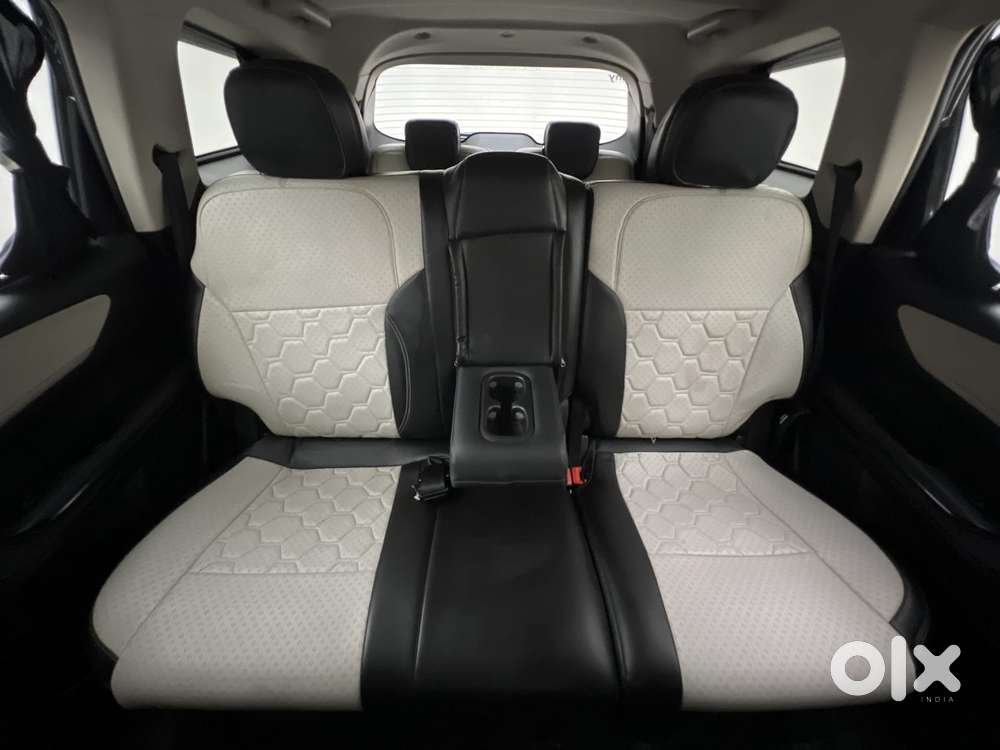 Mahindra Xuv700 2.2 Ax 5 Diesel At 7 Str, 2023, Diesel