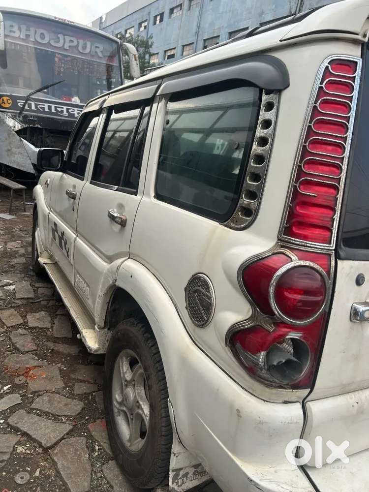 Mahindra Scorpio 2010 Diesel Manual