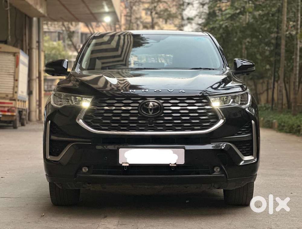 Toyota Innova Hycross 2.0 Zx Hybrid 7 Str, 2023, Petrol