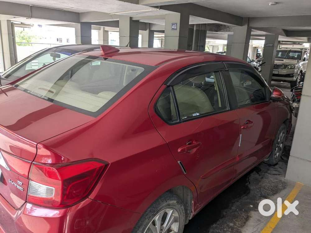 Honda Amaze Top Variant