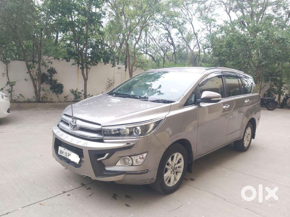 Toyota Innova Crysta 2.4 V 8 Str, 2017, Diesel