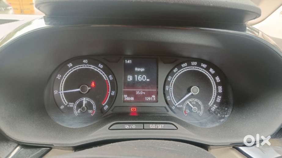 Skoda Slavia Ambition 1.0l Tsi Mt, 2022, Petrol