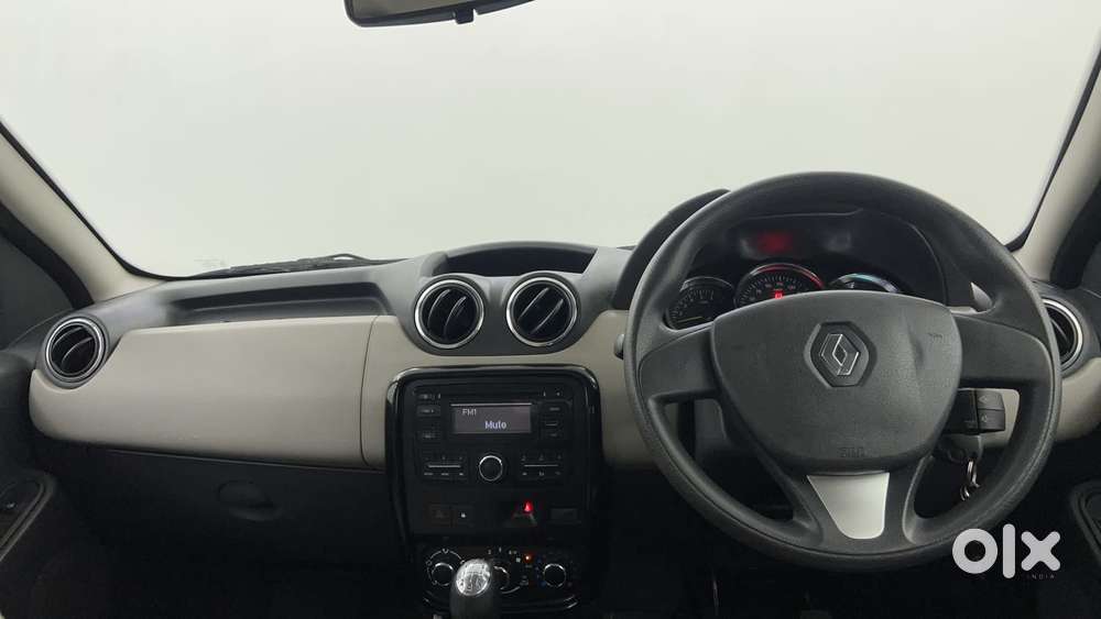 Renault Duster 2015-2016 Petrol Rxl, 2015, Petrol
