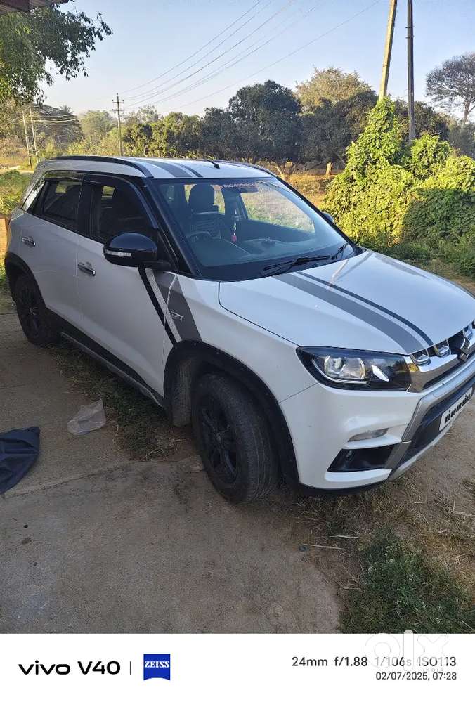 Maruti Suzuki Brezza 2016 Diesel 104000 Km Drivenshiroom Mentain